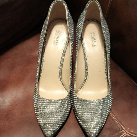 Michael kors Heels - Picture 1 of 12